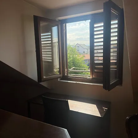 Apartament Creative Attic With Terrace & Garden -podgorica *